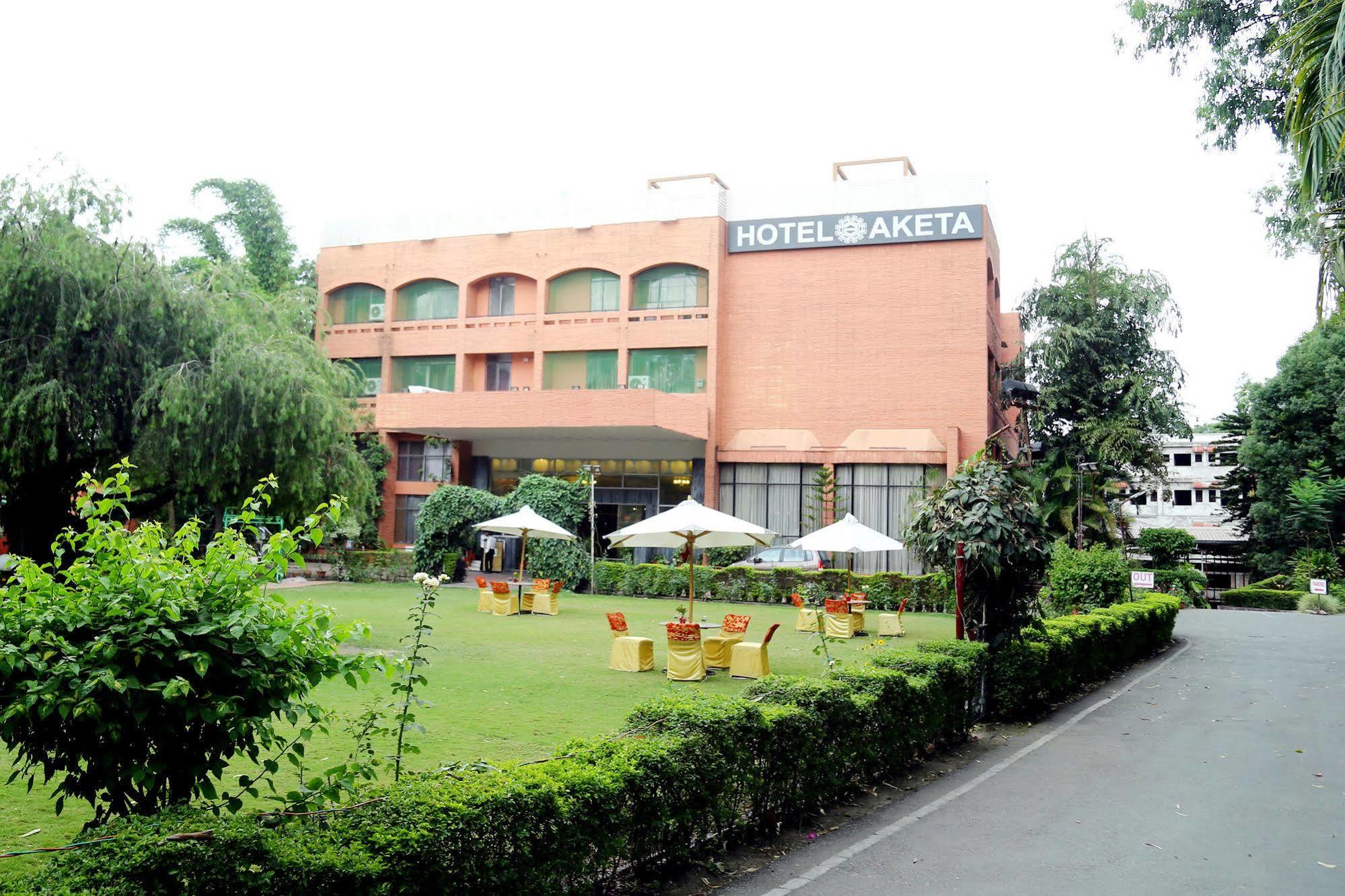 Hotel Aketa Rajpur Road Dehradun, Dehradun Exterior photo